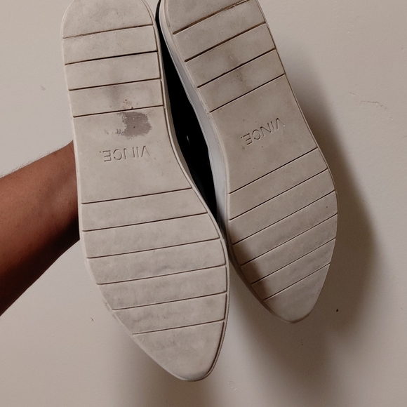 Vince Women's Black Pointy Toe Slip-On Sneakers Size 7.5 - Picture 7 of 9